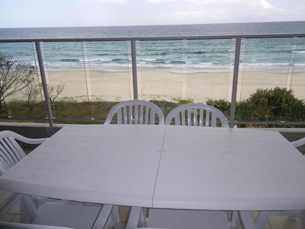 Pacific Surf Absolute Beachfront Apartments Gold Coast Bilik gambar
