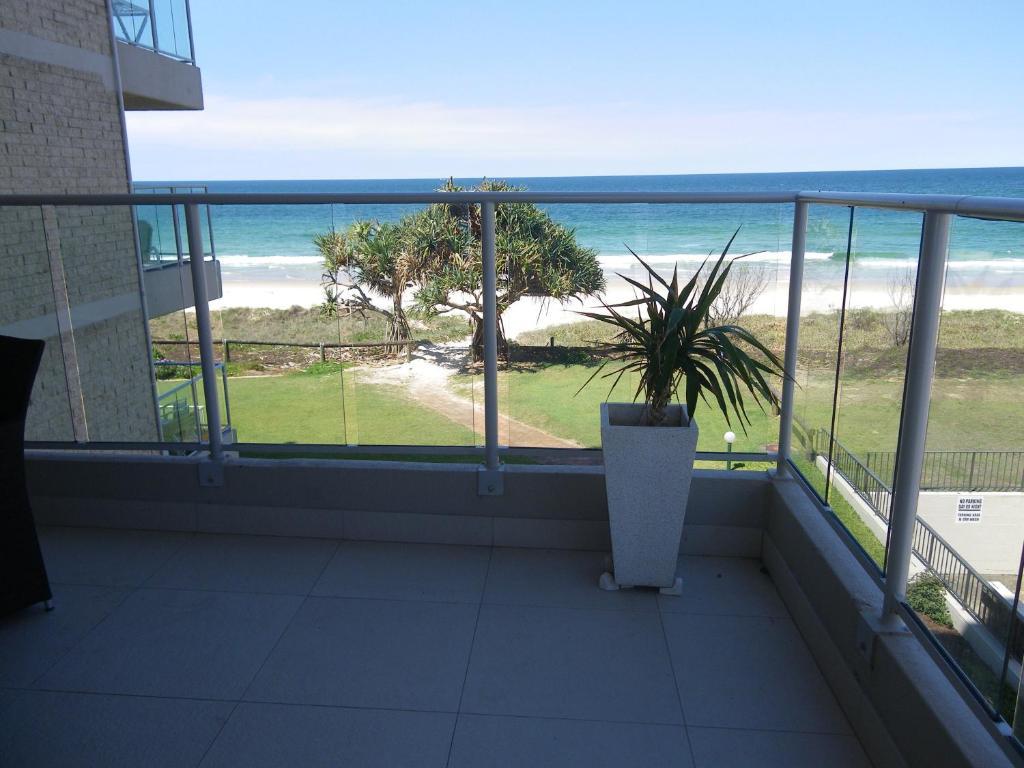 Pacific Surf Absolute Beachfront Apartments Gold Coast Bilik gambar