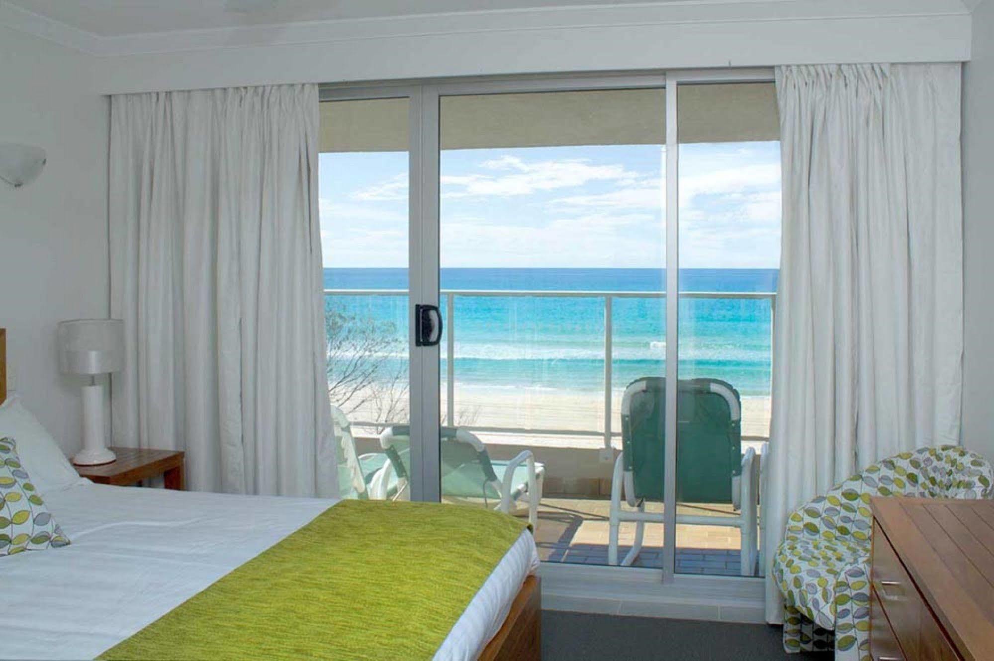 Pacific Surf Absolute Beachfront Apartments Gold Coast Luaran gambar