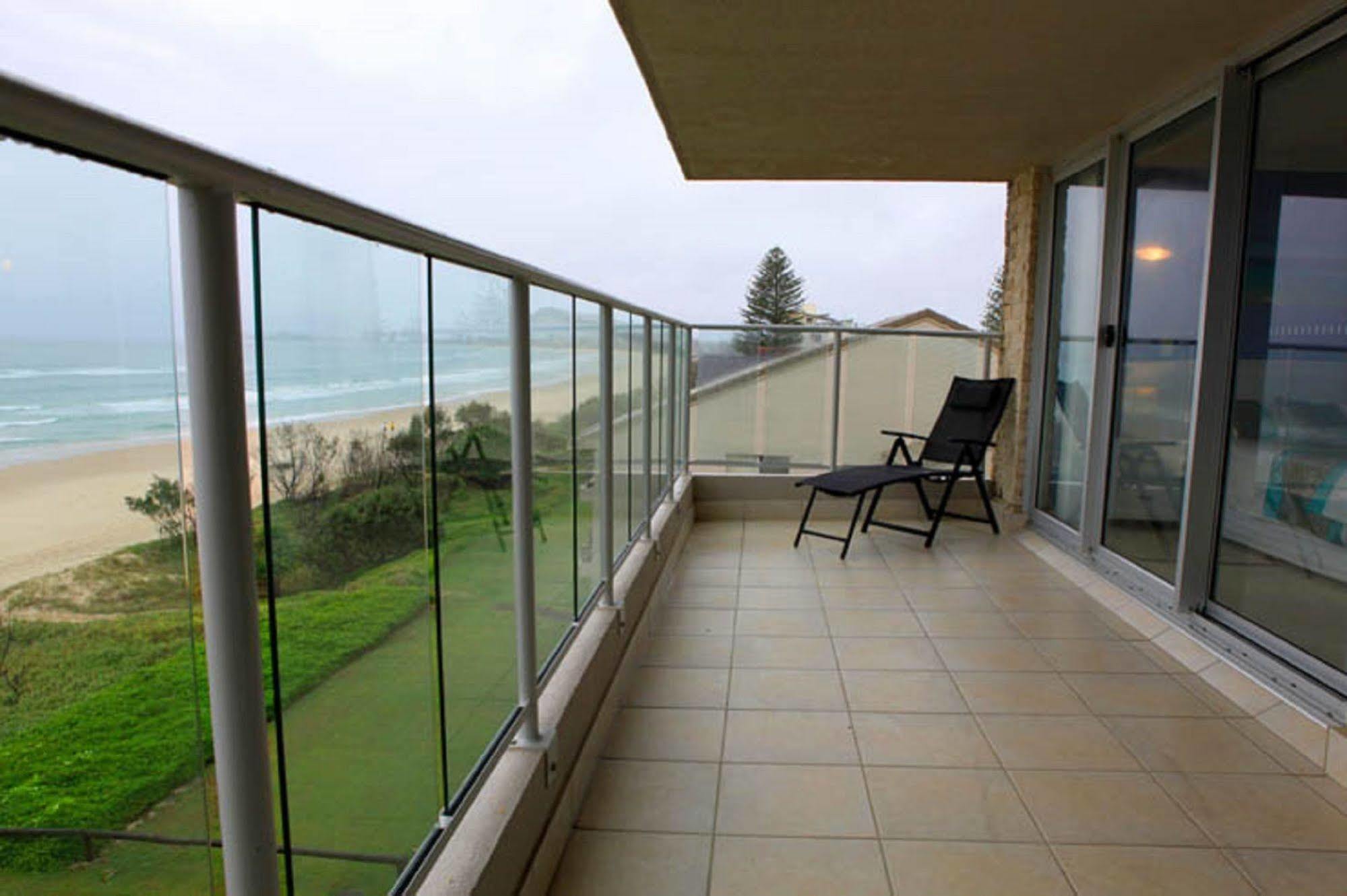 Pacific Surf Absolute Beachfront Apartments Gold Coast Luaran gambar
